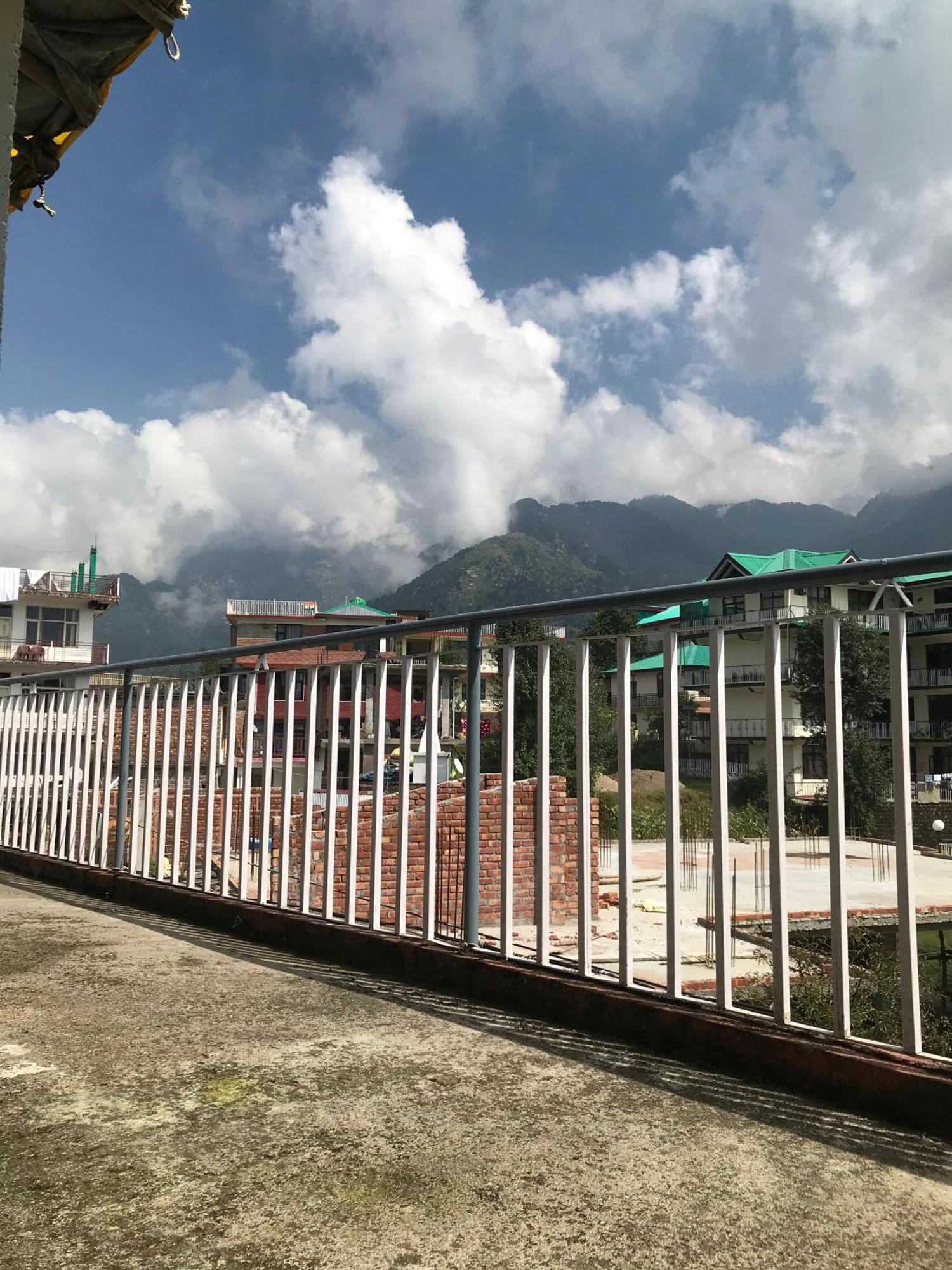 Mcleodganj Diaries Guest House Dharamshala Bagian luar foto